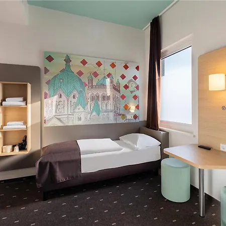 Hotel B&B Hotel Neuss 5*